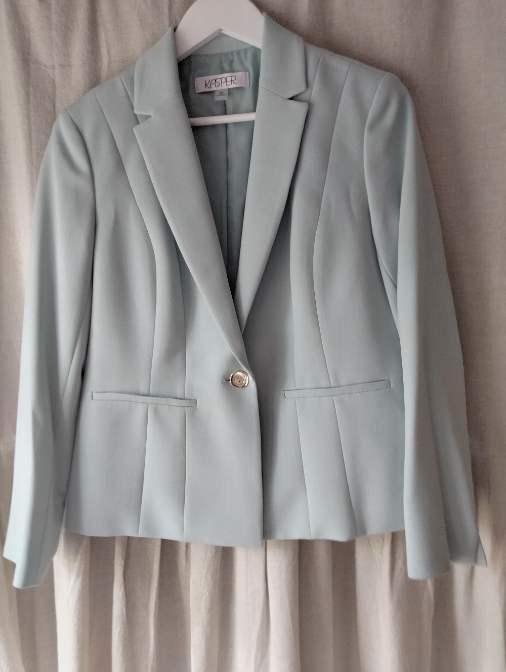 Kasper Mint Green Single-Button Tailored Blazer; Size 8 P